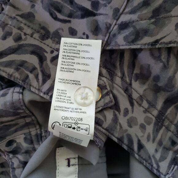 Pilcro Anthropologie Mid-Rise Demilune Boot Cut Utility Pant Women Size 29 Grey - Picture 11 of 11